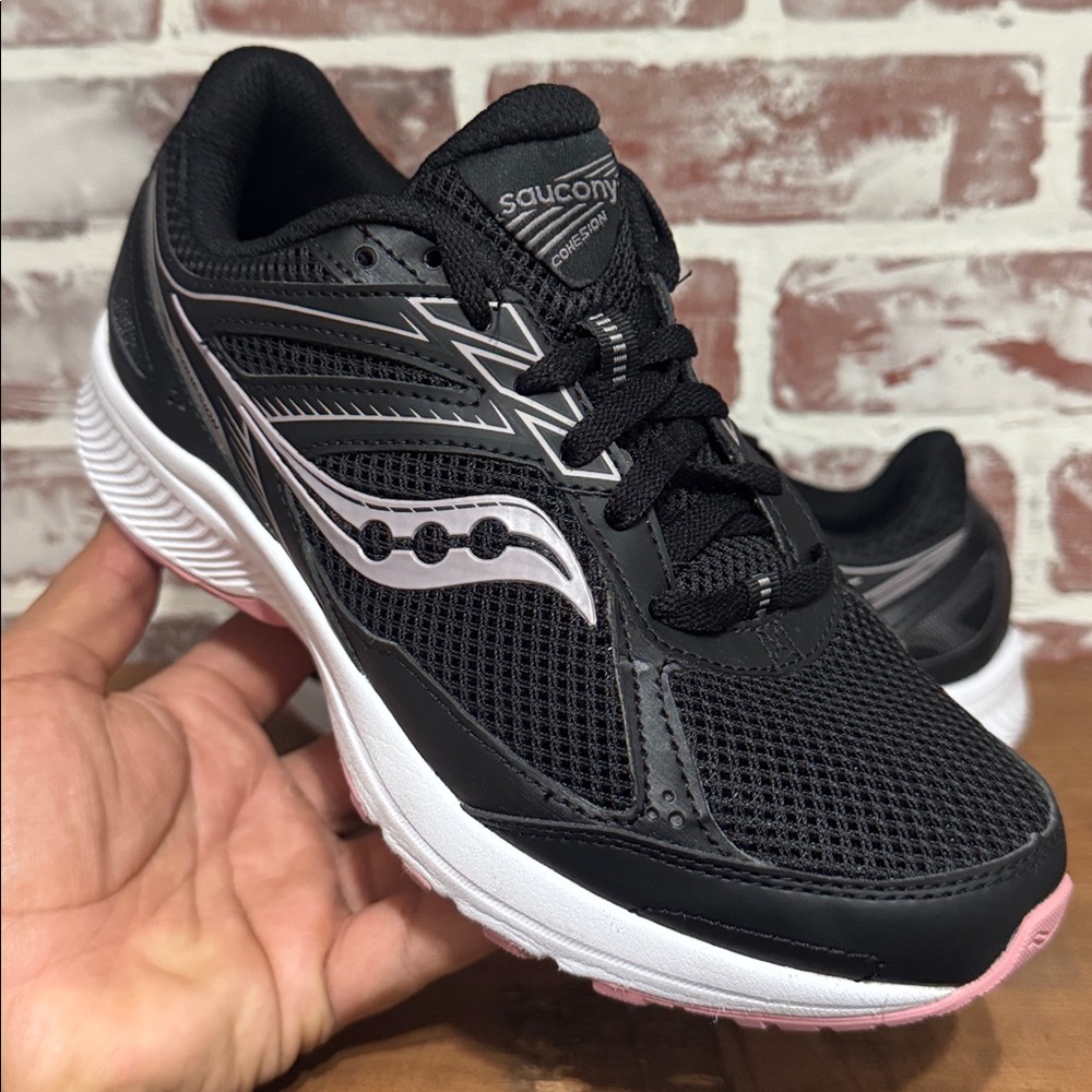 Saucony Cohesion 14 Black/Pink Sneakers Women’s Sz 7 W